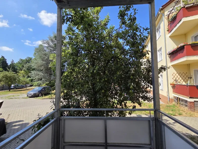 Verwirklicht euch selbst - 3-Zimmer-EG-Wohnung mit Balkon im Angebot! — photo 1